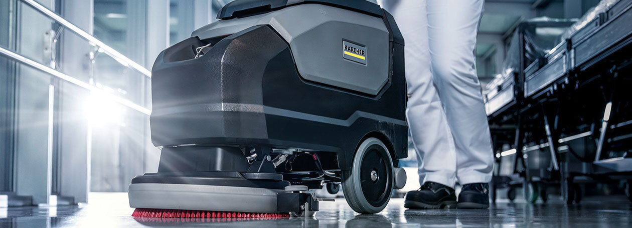 Kompakt/ k&eacute;zi ir&aacute;ny&iacute;t&aacute;s&uacute; s&uacute;rol&oacute;-sz&iacute;v&oacute;g&eacute;pek