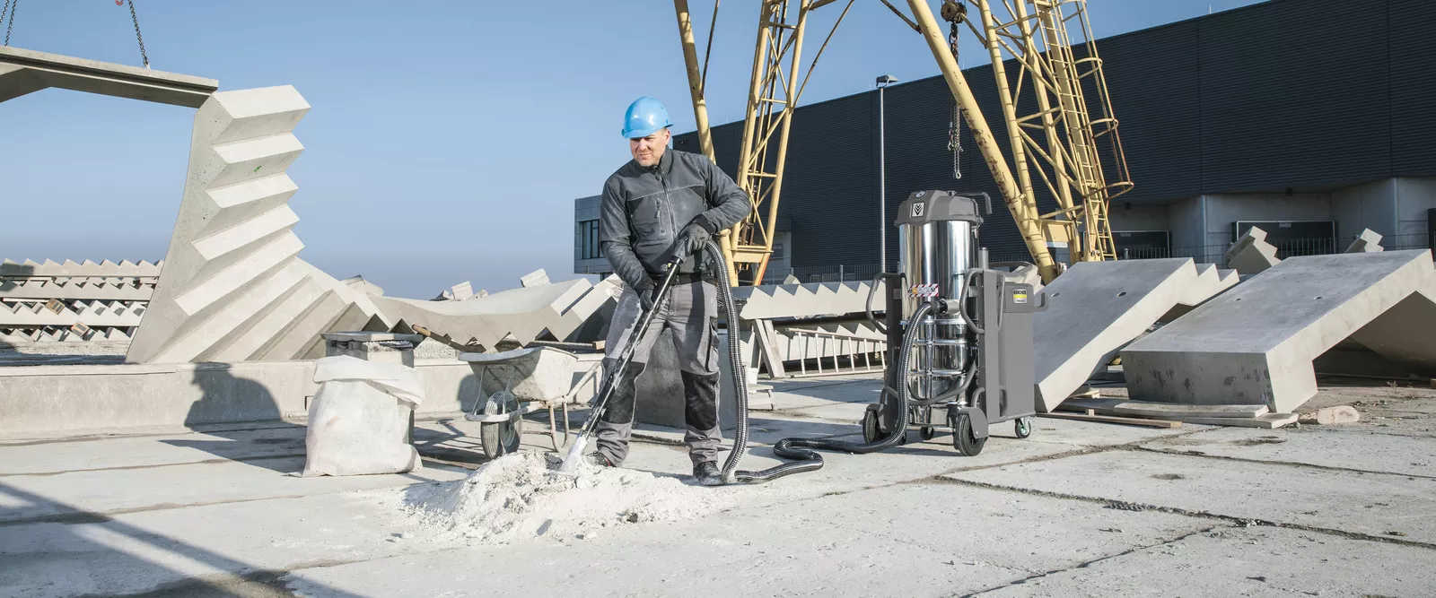 Ipari porsz&iacute;v&oacute;k / Portalan&iacute;t&oacute; megold&aacute;sok