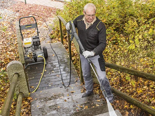 Belső&eacute;g&eacute;sű motor