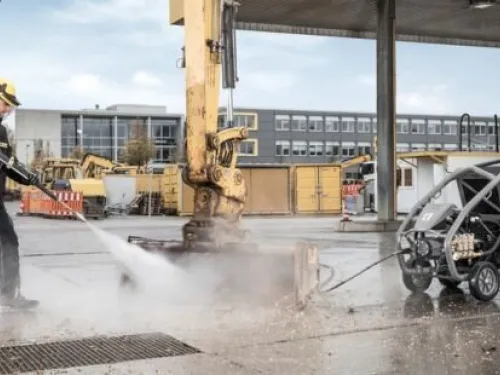 Ultramagas nyom&aacute;s&uacute; tiszt&iacute;t&oacute; rendszerek