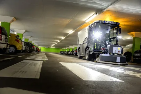 Kärcher Városseprő gép MC 250 Zero Emission