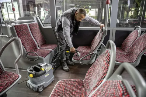 K&auml;rcher Permetextrakci&oacute;s tiszt&iacute;t&oacute; Puzzi 8/1