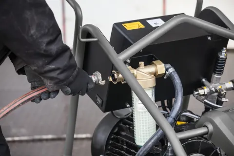 K&auml;rcher Ultra-magasnyom&aacute;s&uacute; tiszt&iacute;t&oacute; HD 9/50 Pe