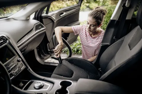 K&auml;rcher Nedves &eacute;s sz&aacute;raz porsz&iacute;v&oacute; WD 2 Plus V-15/4/18