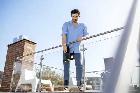 K&auml;rcher Ablaktiszt&iacute;t&oacute; WV 2 Universal Precision+ Black