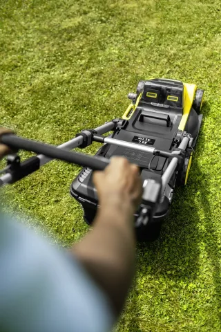 K&auml;rcher Akkumul&aacute;toros fűny&iacute;r&oacute; LMO 5-18 Dual *INT