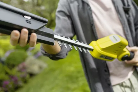 K&auml;rcher Akkumul&aacute;toros magass&aacute;gi s&ouml;v&eacute;nyv&aacute;g&oacute; PHG 2-18