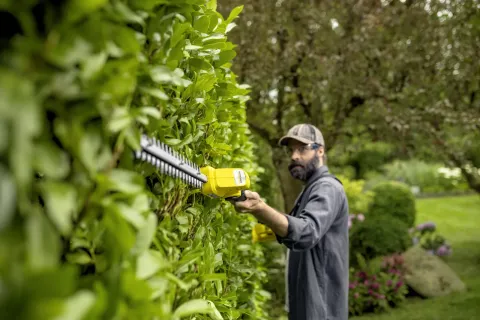 K&auml;rcher Akkumul&aacute;toros magass&aacute;gi s&ouml;v&eacute;nyv&aacute;g&oacute; PHG 2-18