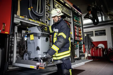 K&auml;rcher Nedves &eacute;s sz&aacute;raz porsz&iacute;v&oacute; NT 50/1 Mwf