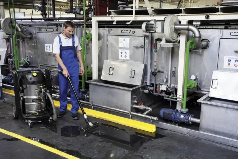 Kärcher Ipari porszívó IVC 60/24-2 Tact² M