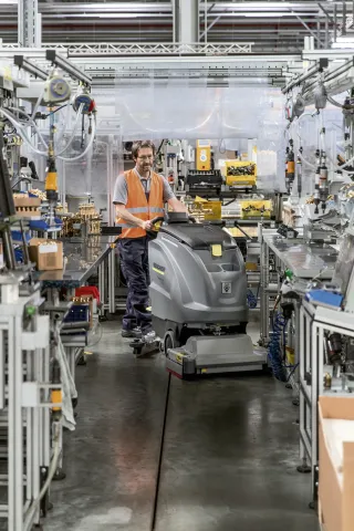 K&auml;rcher S&uacute;rol&oacute;-sz&iacute;v&oacute;g&eacute;p B 60WBpPackDOSE+R65+170Ah AF+Rins+V900