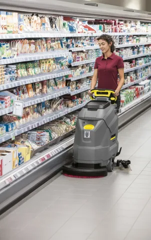 K&auml;rcher S&uacute;rol&oacute;-sz&iacute;v&oacute;g&eacute;p BD 50/50 C Classic Bp Pack 80Ah