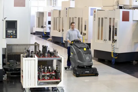 K&auml;rcher S&uacute;rol&oacute;-sz&iacute;v&oacute;g&eacute;p B 80 W Bp DOSE (t&aacute;rcsa)