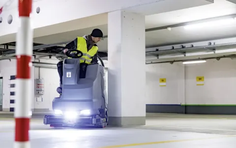 K&auml;rcher S&uacute;rol&oacute;-sz&iacute;v&oacute;g&eacute;p B 150 R Bp Pack Adv 240Ah Wet+D90+DOSE+Rinse