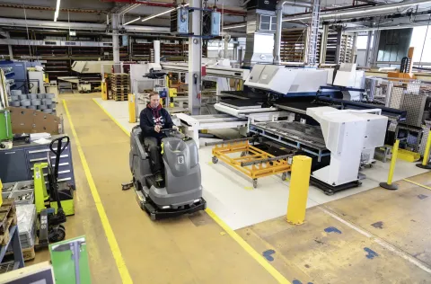 K&auml;rcher S&uacute;rol&oacute;-sz&iacute;v&oacute;g&eacute;p B 220 R Bc+SB+Seat Belt+R85