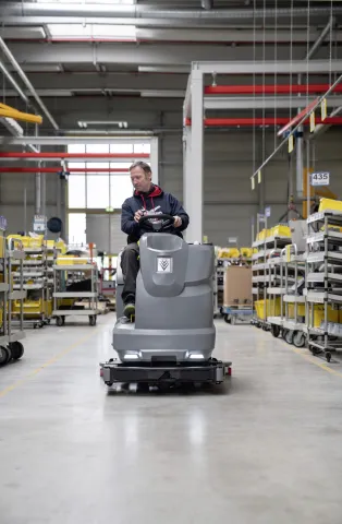 K&auml;rcher S&uacute;rol&oacute;-sz&iacute;v&oacute;g&eacute;p B 220 R Bp Pack DOSE+240Ah Wet+Rins+D90