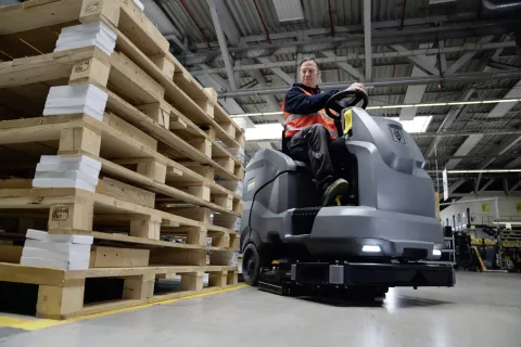 K&auml;rcher S&uacute;rol&oacute;-sz&iacute;v&oacute;g&eacute;p B 220RBpPackDOSE+240AhLi+Rins+beacon+D90