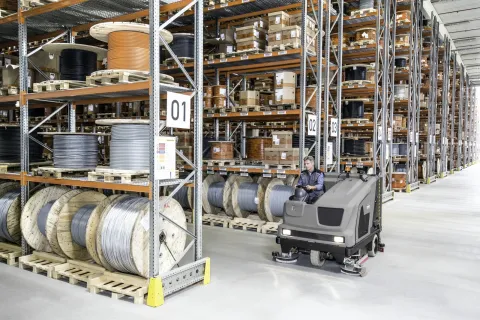 K&auml;rcher S&uacute;rol&oacute;-sz&iacute;v&oacute;g&eacute;p B 300 R I LPG + SSD jobb