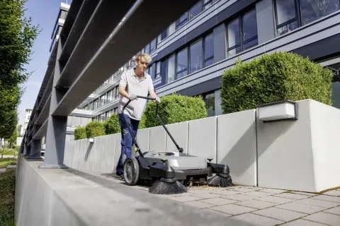 Kärcher Seprőgép KM 70/20 C 2SB